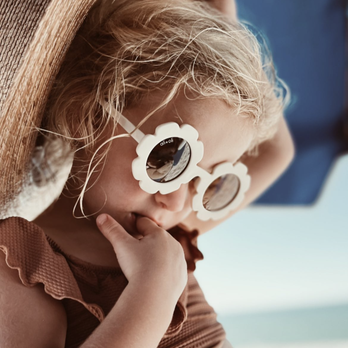 Flower Sunglasses | White