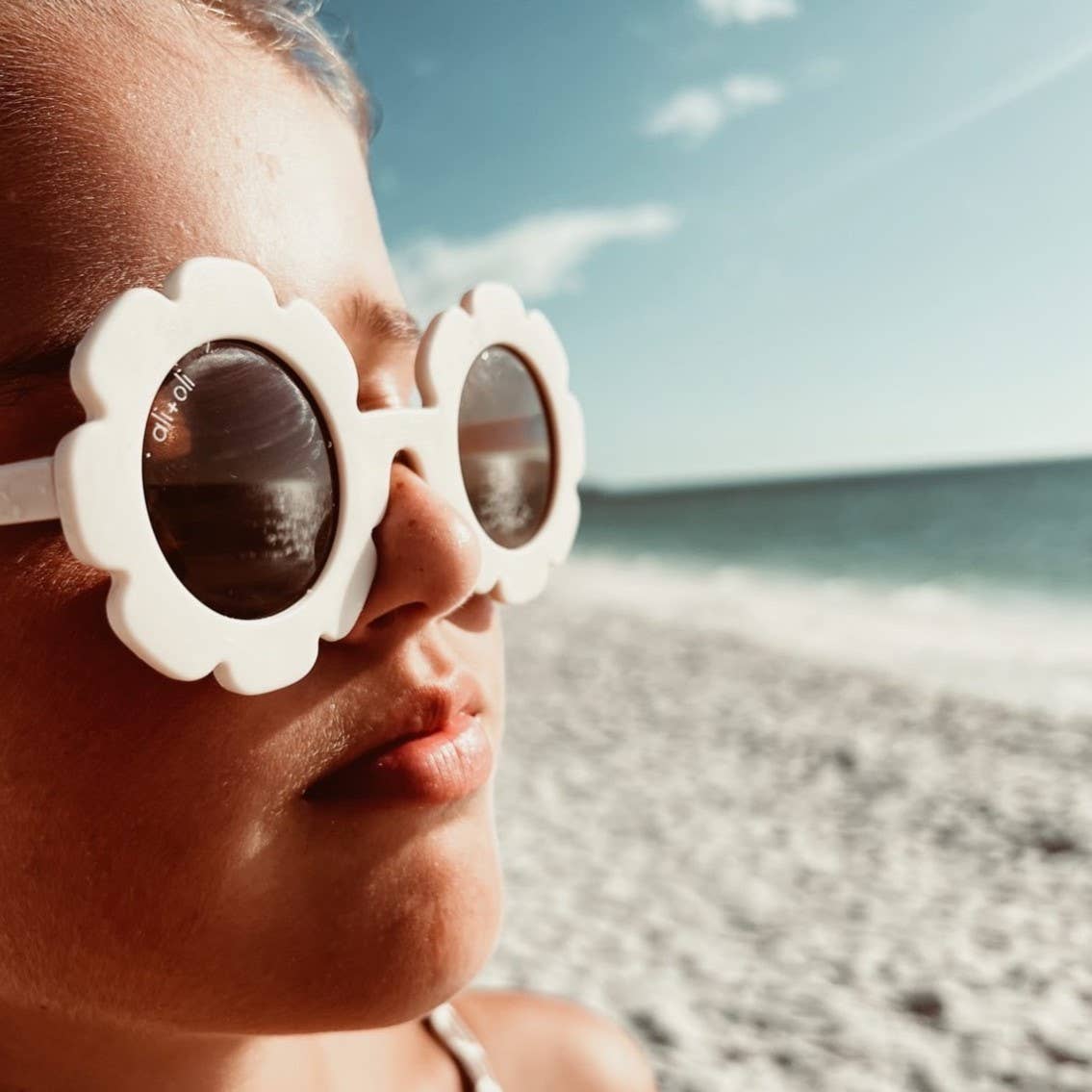 Flower Sunglasses | White