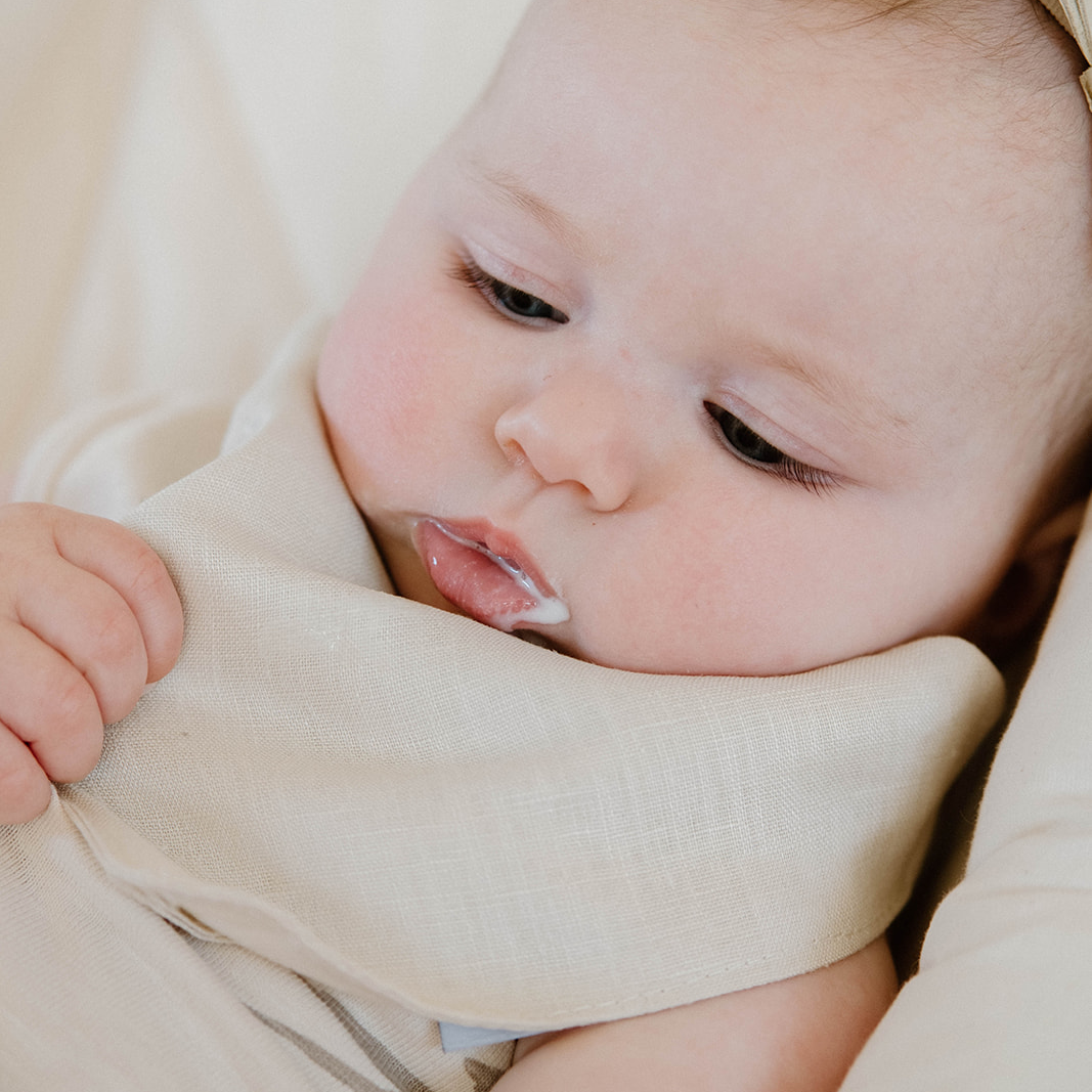 Linen Drool Bib | Bloom
